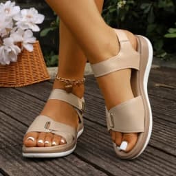 2026 Women Summer Flat Sandals Fashion Metal Buckle Strap Sandals Round Toe Open Toe Casual Comfortable Beach Roman Shoes Women