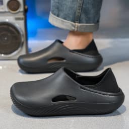 Men Slippers WaterProof Anti Skid Chef Shoe Breathable Slip on Casual Home Slippers Lightweight Beach Sandals Male Garden Clogs