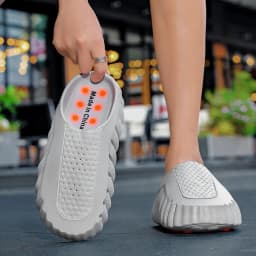 Men's and women's EVA lightweight toe massage slippers 2026 outdoor new casual sports slippers couple's fashionable beach shoes