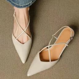2026 New Style Pointed Toe Low Heel Mule Shoes Women French Retro Single Buckle Strap Fashion Pointed Low Heel Shoes Women 7878