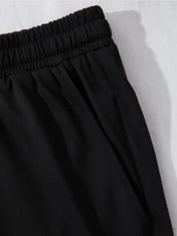 Men's Summer Fashion Letter Print Casual Shorts Loose Fit Elastic Waistband with Drawstring Suitable for Everyday Wear