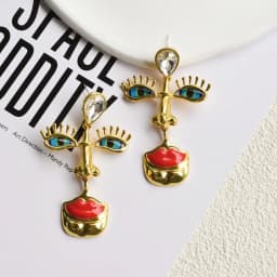 Baroque Style Exaggerated Red Lips With Eyes Dangle Earrings For Women Jewelry Vintage Ethnic Statement Earrings Accessories