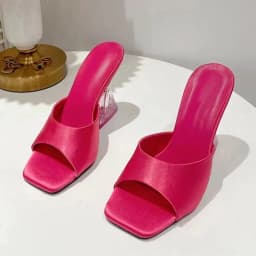 2026 New Summer Fashion Bare Toed Square Head Mid-heel Shoes Pleated Chunky Sandals with A Line Single Shoe Women