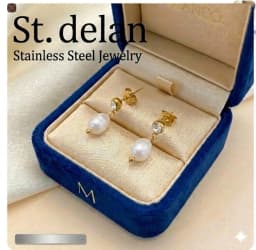 2PCS Western-Style Earrings: Natural Freshwater Pearl & Diamond-Accented Studs—Versatile and Fade-Resistant