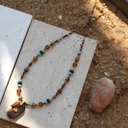 2026 French high-quality natural stone crystal handmade beaded necklace with tiger's eye stone Buddha hand fish horse pendant
