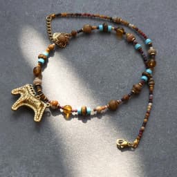 2026 French high-quality natural stone crystal handmade beaded necklace with tiger's eye stone Buddha hand fish horse pendant