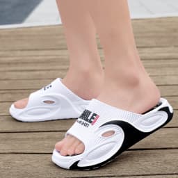 Summer New Men's Slippers EVA Soft Slides Indoor Outdoor Sandals Beach Men Casual Shoes Garden Shoes Male Couple House Slippers