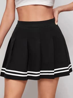 Women's High Waist Pleated Mini Skirt with Striped Hem, Casual A-line Short Skirt for Daily Wear and Cheerleading