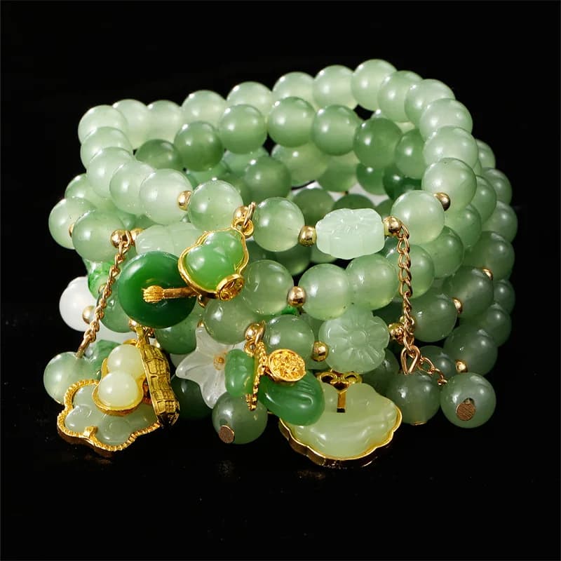 7pcs/set Everyday Sweet Butterfly Bracelet – Green Glass Beads with Delicate Pendants for Effortless, Feminine Style.