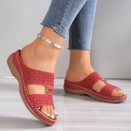 2026 New Casual Large Size Slip-On Hollow Out Casual Flats Leather Comfortable Wedge Shoes Women's Roman Style Platform Sandals