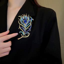 Vintage Rhinestone Large Peacock Feather Brooch For Women Men Retro Zircon Tree Leaf Brooch Clothing Accessory Pin Jewelry Gift