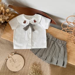 Girls' summer outfit set summer new style children's short sleeved，Bear Embroidery  T-shirt pleated skirt stylish two-piece set