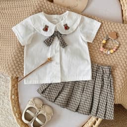 Girls' summer outfit set summer new style children's short sleeved，Bear Embroidery  T-shirt pleated skirt stylish two-piece set