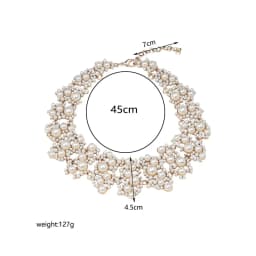 Short pearl fake collar necklace with diamonds. Fashionable retro pearl flowers. Wedding jewelry necklace.