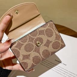 High End Camellia Organ Card Bag Exquisite Zero Wallet Multi Slot Light Luxury Retro Fashion Multi Functional Storage Wallet