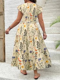 Plus Size Floral Print V Neck Dress, Casual Fashion Dress for Daily Outdoor Wear, Women Plus Clothing for All Seasons