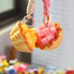 Cute 3D Simulation Food Ice Cream Egg Tart Keychain Resin Charms Bag Accessories Car Key Ring for Women Jewelry Party Gifts