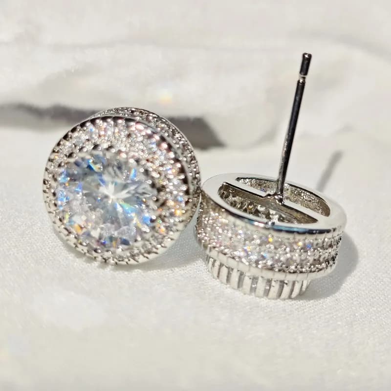 925 Sterling Silver Compact and Simple 1/2/3 Carat Moissanite Shining Women’s Stud Earrings Stylish and Simple