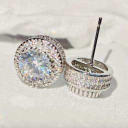 925 Sterling Silver Compact and Simple 1/2/3 Carat Moissanite Shining Women’s Stud Earrings Stylish and Simple