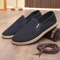 Summer Men's Mesh Shoes Hollow Breathable Lightweight Men's Cloth Shoes Soft soled Anti slip Men's Shoes