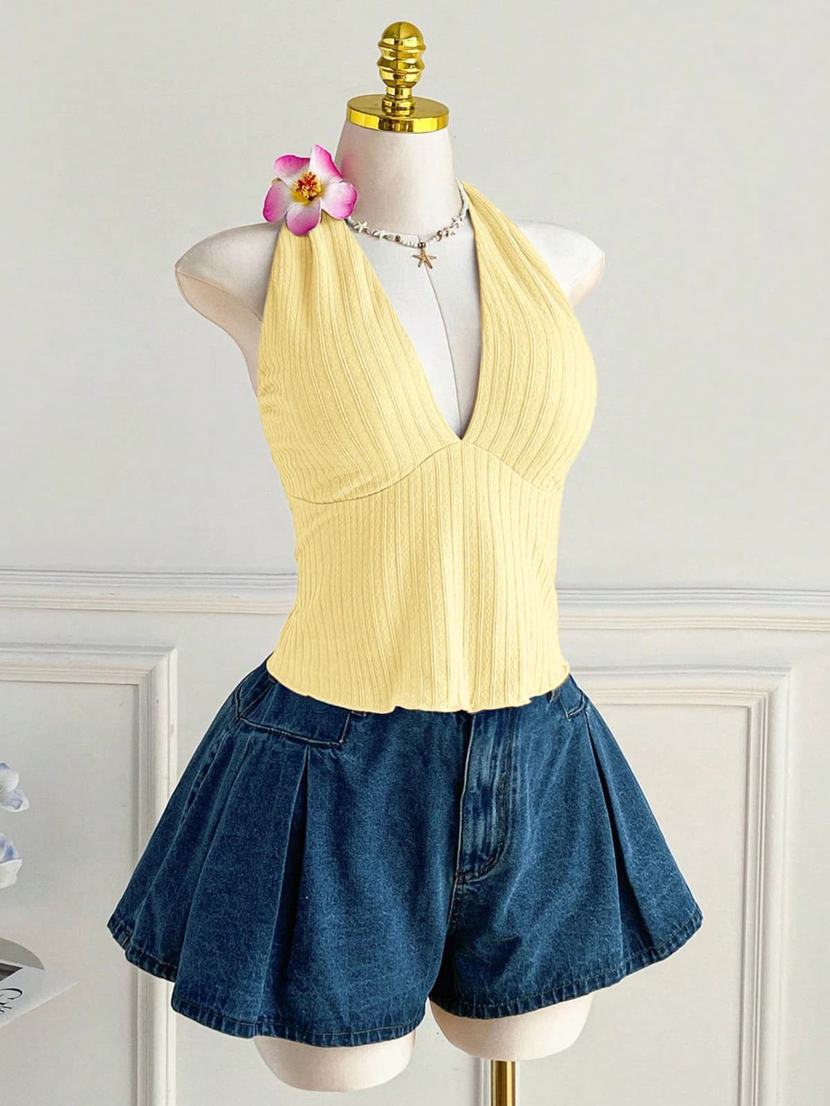Plus Size Women's Ribbed Halter Cami Top V Neck Back Tie Bow Sleeveless Solid Crop Tank Top