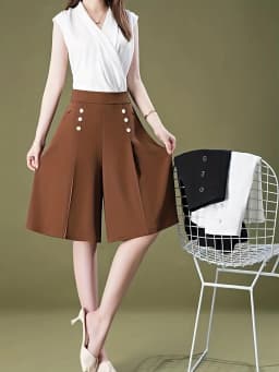 Women's Elegant High Waist Wide Leg Culottes, Casual Pleated Knee-Length Skirt Shorts with Decorative Buttons, Formal Office Wea