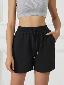 Women's Summer Black Casual Shorts Elastic Waistband Sweat-wicking and Breathable Suitable for Sports Running and Fitness
