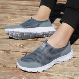 Summer Mesh Casual Shoes For Men Breathable Low-cut Men's Running Shoes Outdoor Non-slip Lightweight Sneakers Man Slip-on Shoes