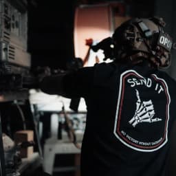 Send It T-Shirt – Savage Tacticians Exhaust Ventilation for Cooling Suitable for Exercise Wear