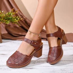 Size 36-43 Summer New Plus-Size Women's Sandals, Chunky Heel, Casual Closed-Toe, Breathable and Lightweight, Buckle Sandals