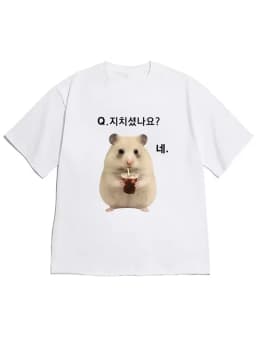 Cute and Lively Style Colorful Text Bubbles Heart Star Decoration White Short-Sleeved T-Shirt with Decorated Hamster Image