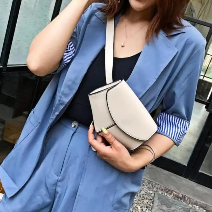 2026 Small Waist Bag Versatile Women Small Delicate Snake Skin Decorative Belt Saddle Bag Fashionable Sweater Belt Trendy