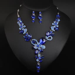 Crystal petal style necklace and earrings set. High-quality waterproof jewelry. Gift for your wife.