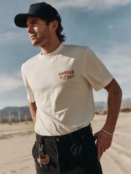 Heavyweight, Sheer Fabric. American-style Retro Pure Cotton Men's and Women's Design-oriented T-shirt. A Rare and Popular Item.