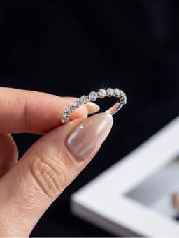 925 Sterling Silver Elegant Fashion Real Moissanite Diamond 2MM Round Ring For Women Party Luxury High Quality Fine Jewelry