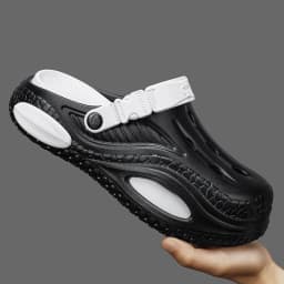 Summer breathable fashionable men's and women's slippers thick soled perforated shoes outdoor sports and leisure beach shoes 48