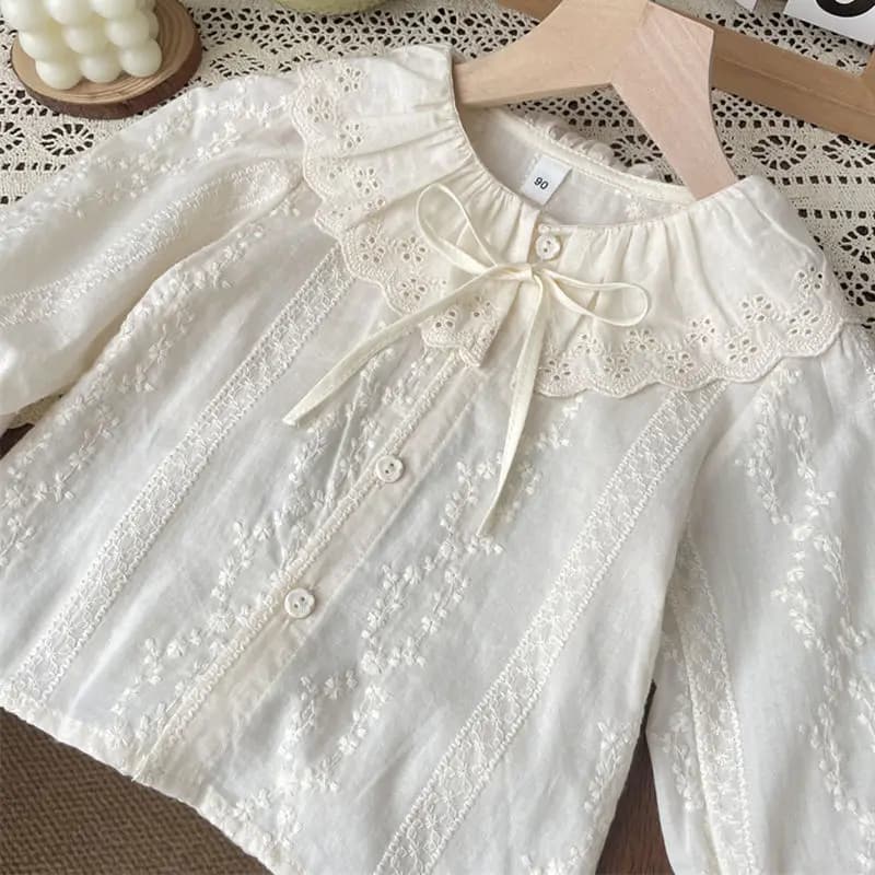 Spring Children Girls Blouses Cotton Floral Embroidery Infant Babys Girls Peter Pan Shirts Loose Round Collar Kids Girls Tops