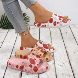 Pink Strawberry Summer Beach Slippers Women 2026 Soft Sole Eva Cloud Slides Woman Outdoor Non Slip Beach Sandals Plus Size 36-45