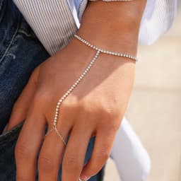 Trendy Stainless Steel Zircon Beads Back of Hand Chain Finger Bracelet Fashion Chic Sexy Jewelry Waterproof Wholesale Gift 2026