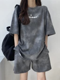 New in Summer Women's Tie Dye Workmanship Sportswear Set Short Sleeve Loose Wide Leg Shorts Casual Outfit Simple Two Piece Set