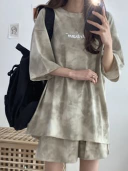 New in Summer Women's Tie Dye Workmanship Sportswear Set Short Sleeve Loose Wide Leg Shorts Casual Outfit Simple Two Piece Set