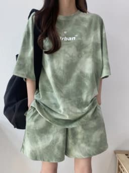 New in Summer Women's Tie Dye Workmanship Sportswear Set Short Sleeve Loose Wide Leg Shorts Casual Outfit Simple Two Piece Set