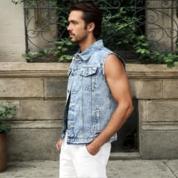 Jackets For Man Coat Spring New Denim Vest Trend Single Row Buttons Sleeveless Mens Waistcoat Outerwear
