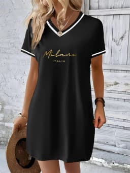 Fashionable Printed American Casual Style Color-Blocked V-Neck Short-Sleeve Long Top, Loose Fit, Casual and Slimming T-Shirt Dress, Suitable for Spring and Summer Commuting and Home Wear, Women's Clothing