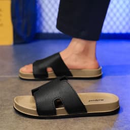 Fashion Black Slippers Man Comfortable Soft Platform Slippers For Men Designer Casual Slippers Outdoor Beach Shoes Men's Slides