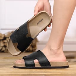 Fashion Black Slippers Man Comfortable Soft Platform Slippers For Men Designer Casual Slippers Outdoor Beach Shoes Men's Slides