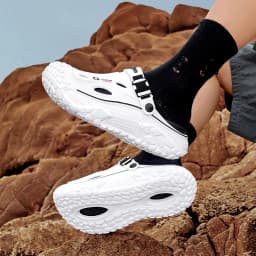 Summer Outdoor Clogs For Men Beach Sandals EVA Soft Breathable Slippers Slides Men Casual Shoes Male Beach Water Garden Sandals