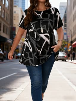 Western Style Plus Size Casual Black and White Abstract Print Loose Hip-Covering T-Shirt Versatile Style