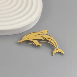 Original design hollow dolphin gold-plated stainless steel brooch, waterproof and non-fading brooch, suit accessories