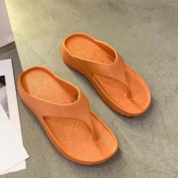 Portable Soft Sole Non-slip Flip Flops Thickened Solid Color EVA Slippers Resilience Stylish Outdoor Flip Flops Women